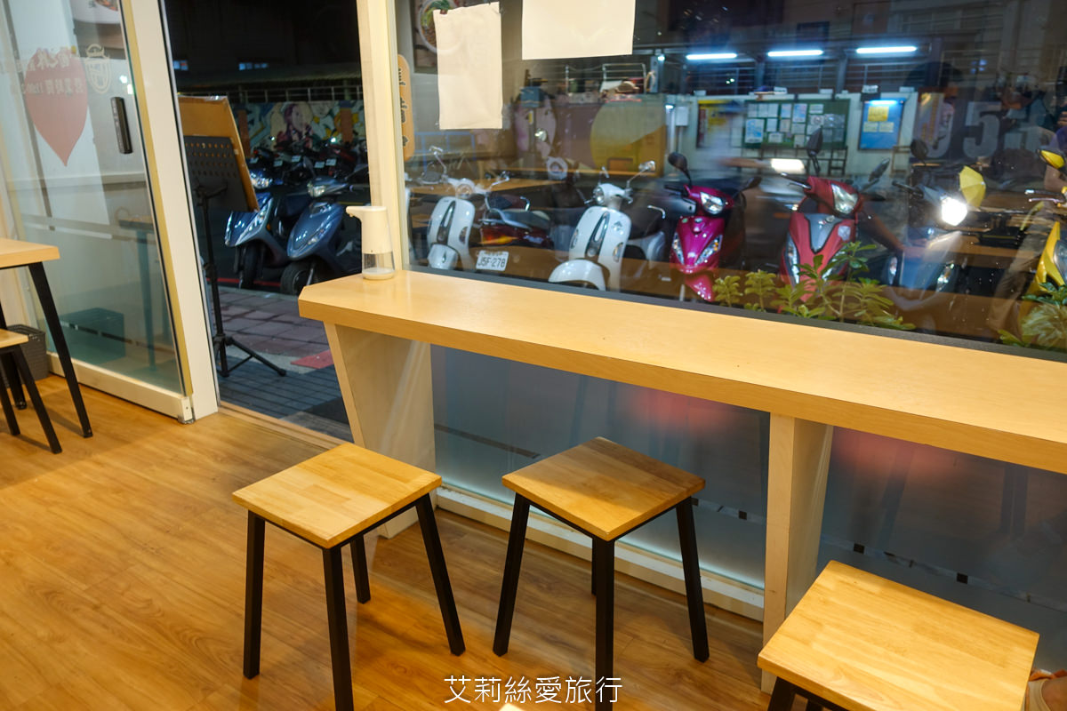 蘆洲美食 一面之緣-襄楚麵食館 道地酸辣粉 牛肉麵 武漢熱乾麵 口水雞 近蘆洲夜市 捷運三民高中站