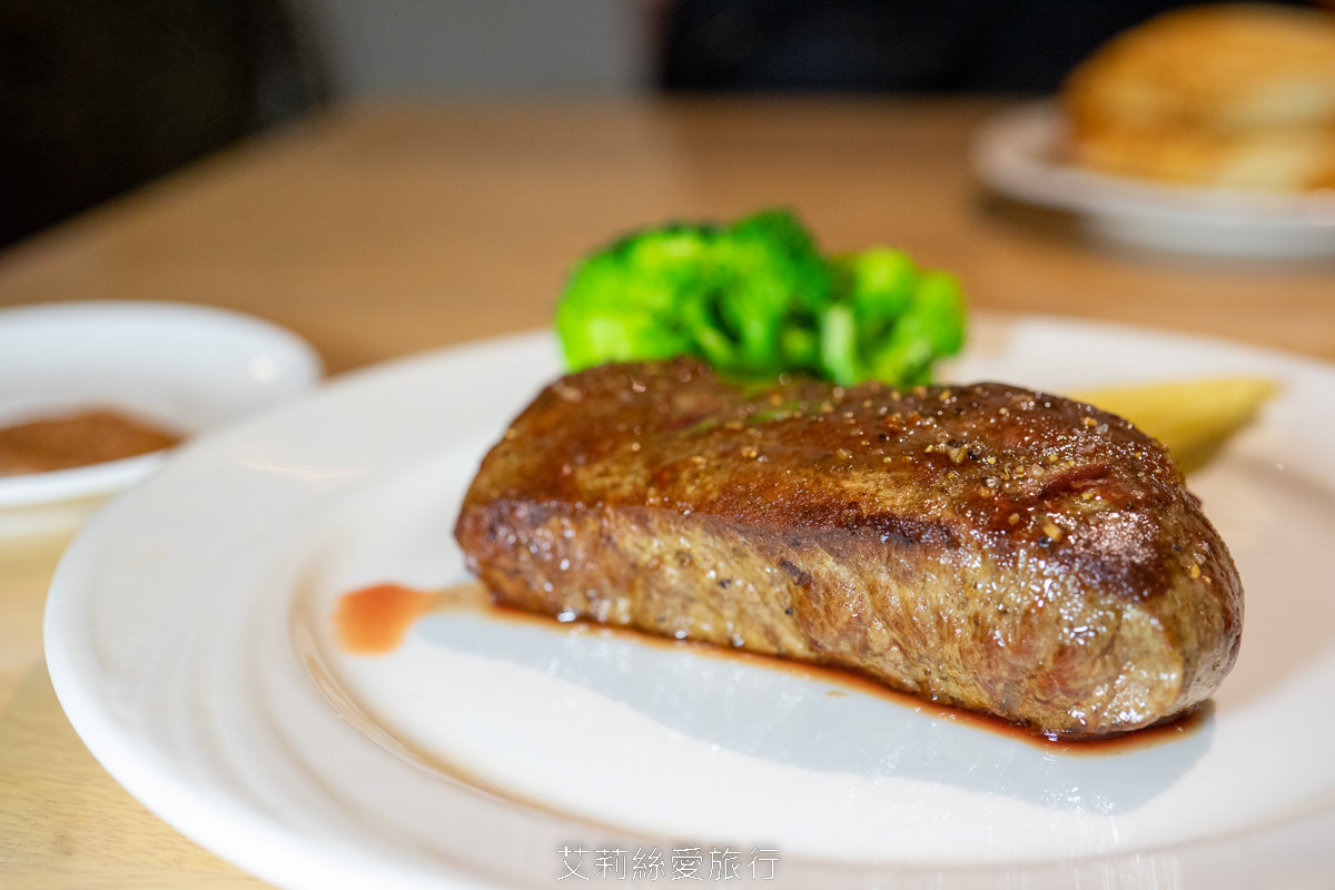 台北大安區美食 上菜囉 Viva la fete法式餐廳 高貴不貴的法義料理 帝寶饕客也指名要吃這間~ 捷運忠孝新生站