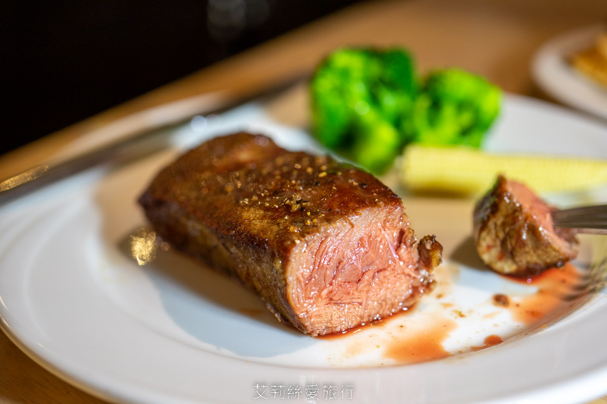 台北大安區美食 上菜囉 Viva la fete法式餐廳 高貴不貴的法義料理 帝寶饕客也指名要吃這間~ 捷運忠孝新生站