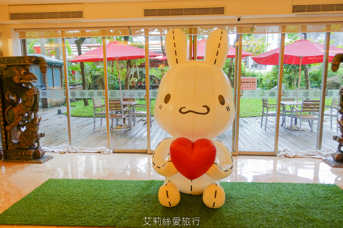 礁溪親子景點 礁溪泡湯溫泉spa 住宿玩5層樓高旋轉滑水道水樂園 中冠礁溪大飯店 房客不限時不限次免費玩 免費停車