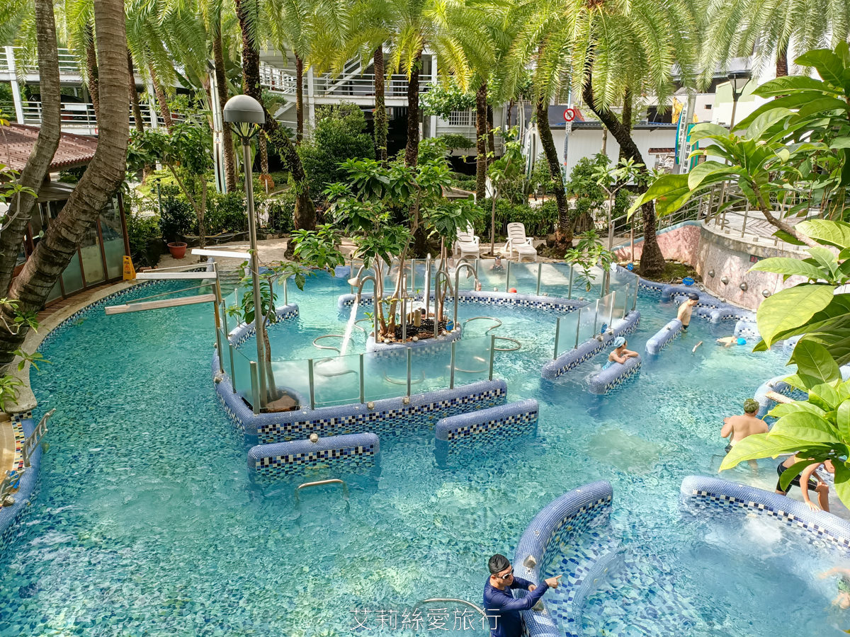 礁溪親子景點 礁溪泡湯溫泉spa 住宿玩5層樓高旋轉滑水道水樂園 中冠礁溪大飯店 房客不限時不限次免費玩 免費停車