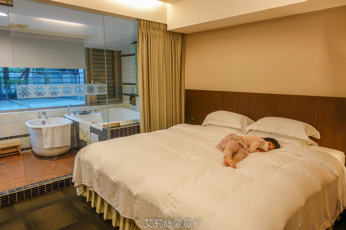 礁溪親子景點 礁溪泡湯溫泉spa 住宿玩5層樓高旋轉滑水道水樂園 中冠礁溪大飯店 房客不限時不限次免費玩 免費停車