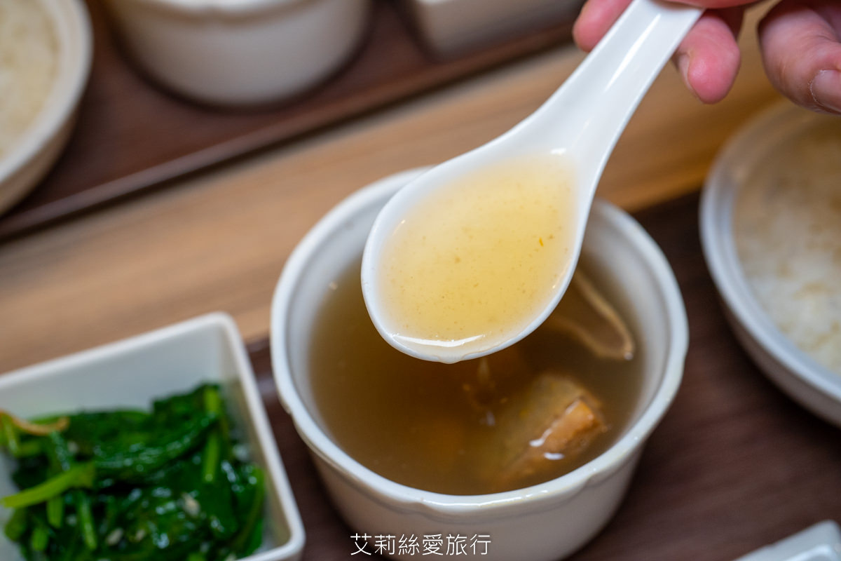 新北住宿 新板傑仕堡有氧酒店 大片落地窗 浴缸泡澡好放鬆 日式景觀湯屋房客免費使用 步行到新北耶誕城 - 第61張圖 新北住宿 新板傑仕堡有氧酒店 大片落地窗 浴缸泡澡好放鬆 日式景觀湯屋房客免費使用 步行到新北耶誕城