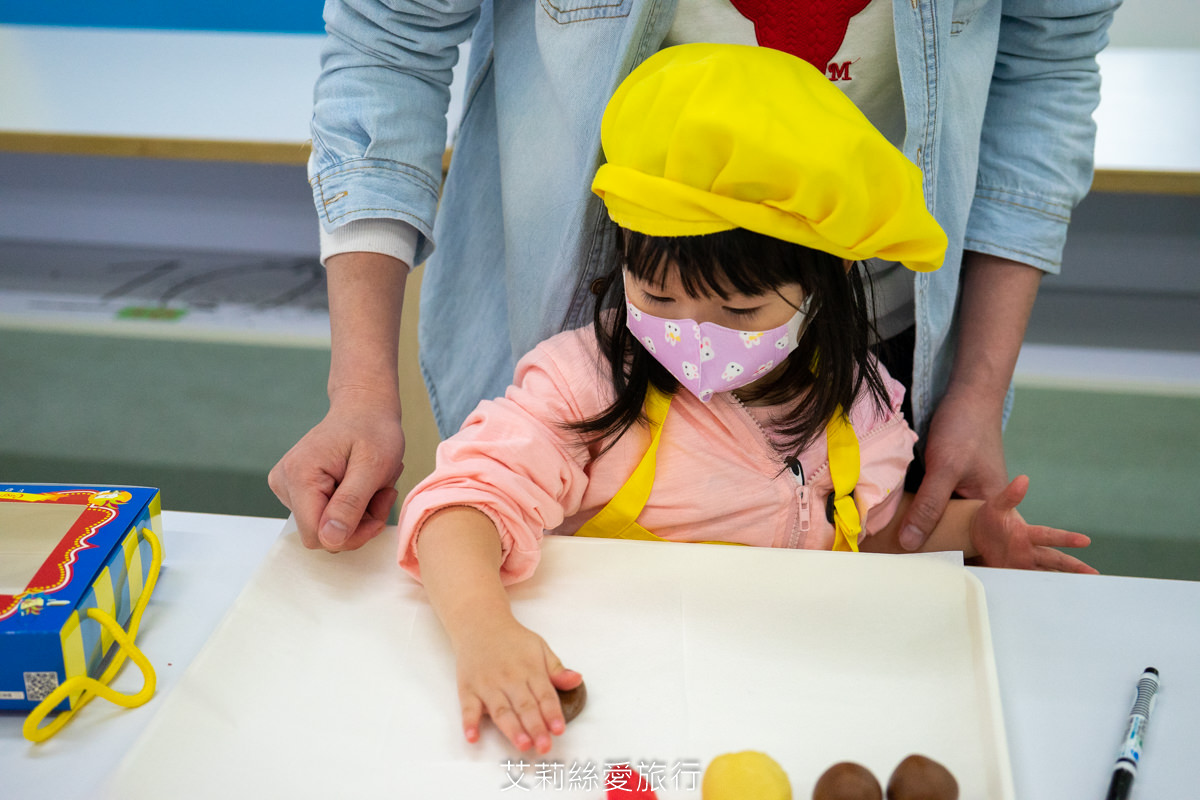 新北住宿 新板傑仕堡有氧酒店 大片落地窗 浴缸泡澡好放鬆 日式景觀湯屋房客免費使用 步行到新北耶誕城