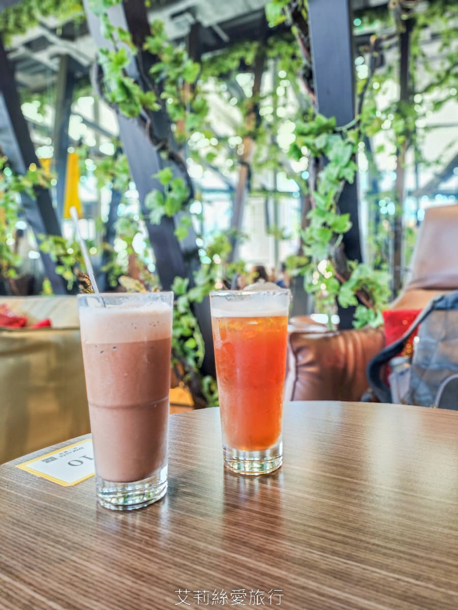 新莊晶冠廣場美食 最美的森林系咖啡館 D’or caf’e 兜咖啡 環狀線美食 機捷新北產業園區站