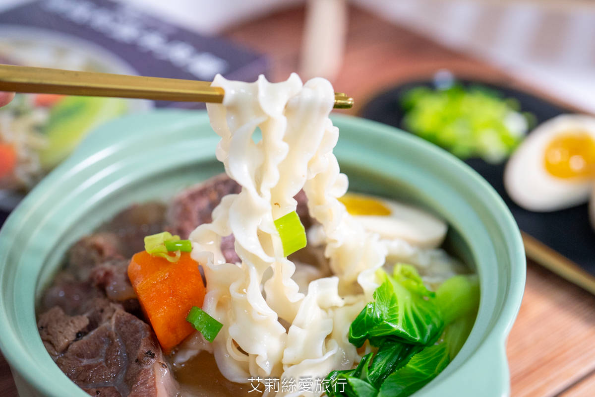 宅配美食推薦!美味就像現煮!主廚三金牛肉麵 台北國際牛肉麵節金牌得主 在家輕鬆做出廚師級美食! - 第11張圖 宅配美食推薦!美味就像現煮!主廚三金牛肉麵 台北國際牛肉麵節金牌得主 在家輕鬆做出廚師級美食!