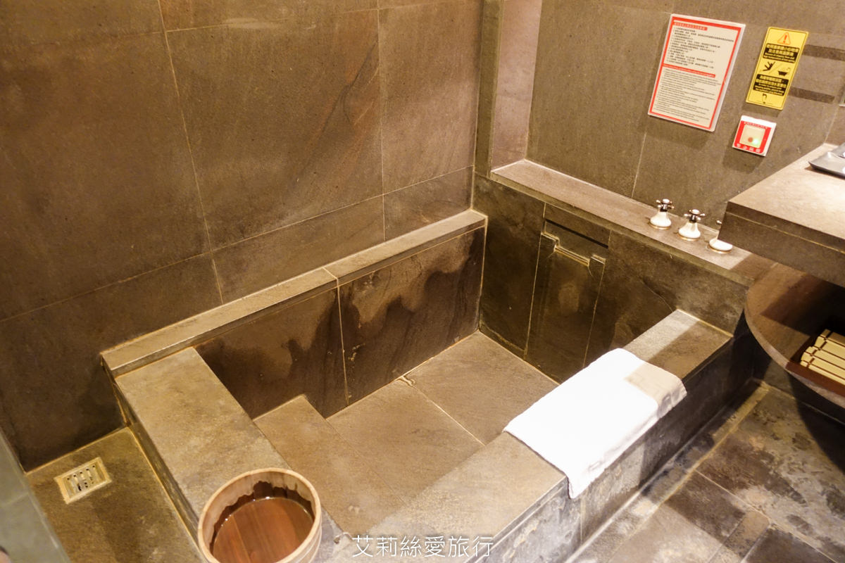 北投住宿》遠離城囂吸收芬多精 上山泡湯好放鬆 室內湯屋日式料理 北投春天酒店