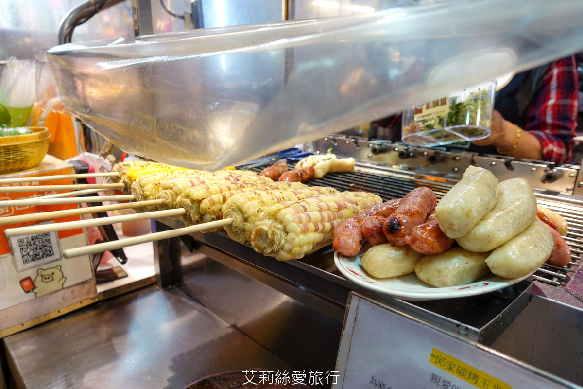 台北必玩景點 2023通化夜市(臨江夜市)美食懶人包 30間美食還有米其林推介 上海生煎包 紅花麻辣鹽水雞 梁記滷味 雅口臭豆腐 捷運信義安和站 - 第39張圖 台北必玩景點 2023通化夜市(臨江夜市)美食懶人包 30間美食還有米其林推介 上海生煎包 紅花麻辣鹽水雞 梁記滷味 雅口臭豆腐 捷運信義安和站