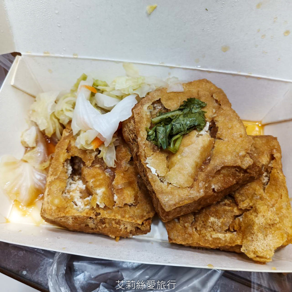 台北必玩景點 2023通化夜市(臨江夜市)美食懶人包 30間美食還有米其林推介 上海生煎包 紅花麻辣鹽水雞 梁記滷味 雅口臭豆腐 捷運信義安和站 - 第26張圖 台北必玩景點 2023通化夜市(臨江夜市)美食懶人包 30間美食還有米其林推介 上海生煎包 紅花麻辣鹽水雞 梁記滷味 雅口臭豆腐 捷運信義安和站