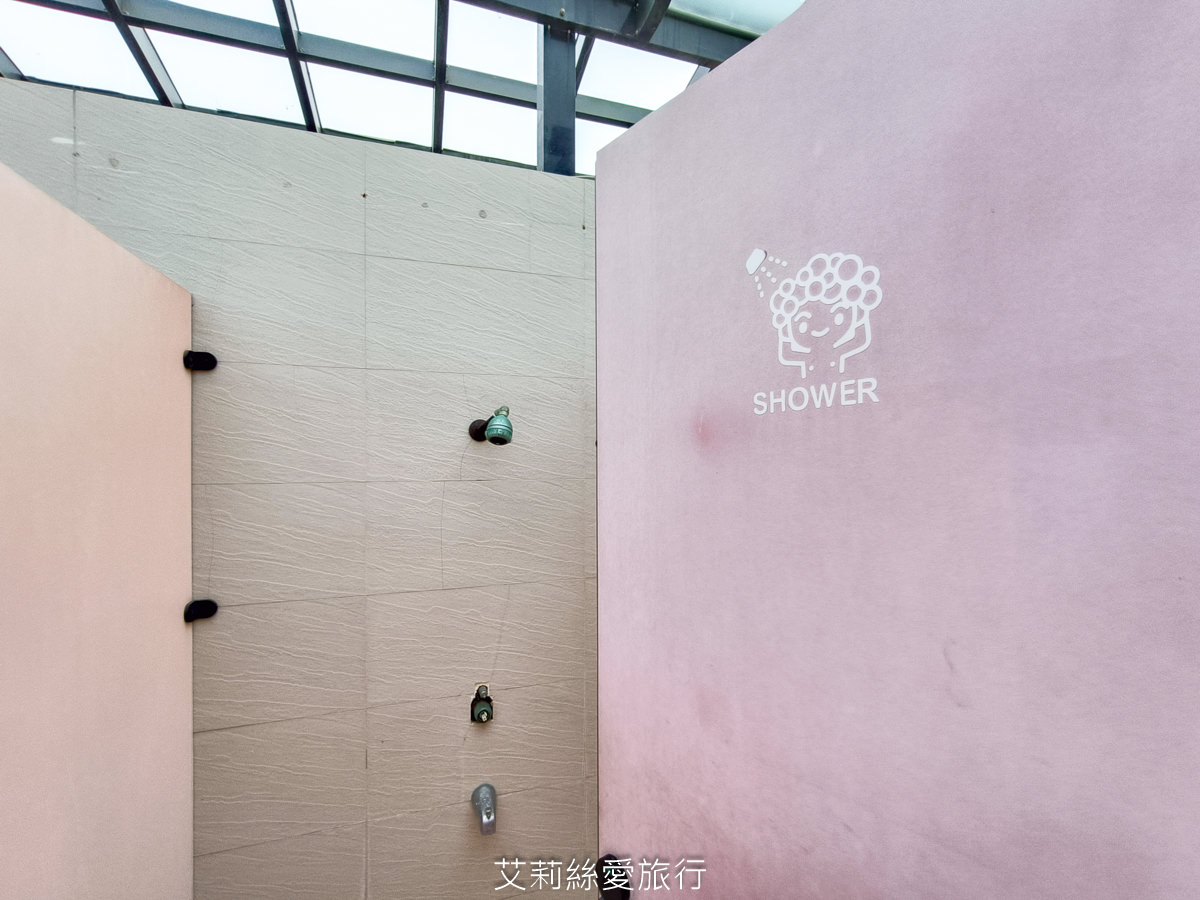 苗栗免費玩水景點 臺鹽通霄觀光園區 安全噴水戲水池 森林溫泉泡腳池 舒服放鬆玩水去！