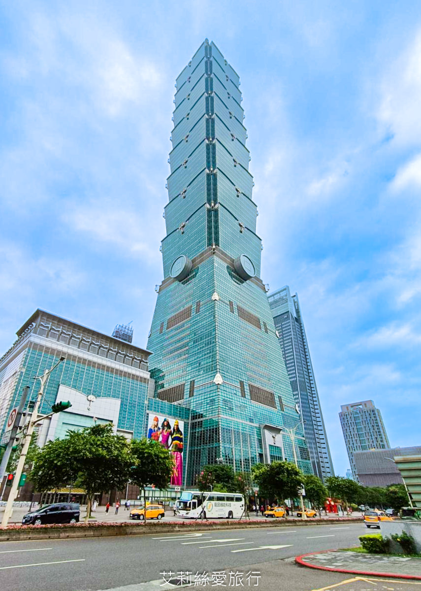 信義區美食 吳興市場內 品臻黃金脆皮燒肉 脆香嫩酥獨門醬汁 金黃酥脆好吃不油不死鹹 吳興商圈內 可宅配到府