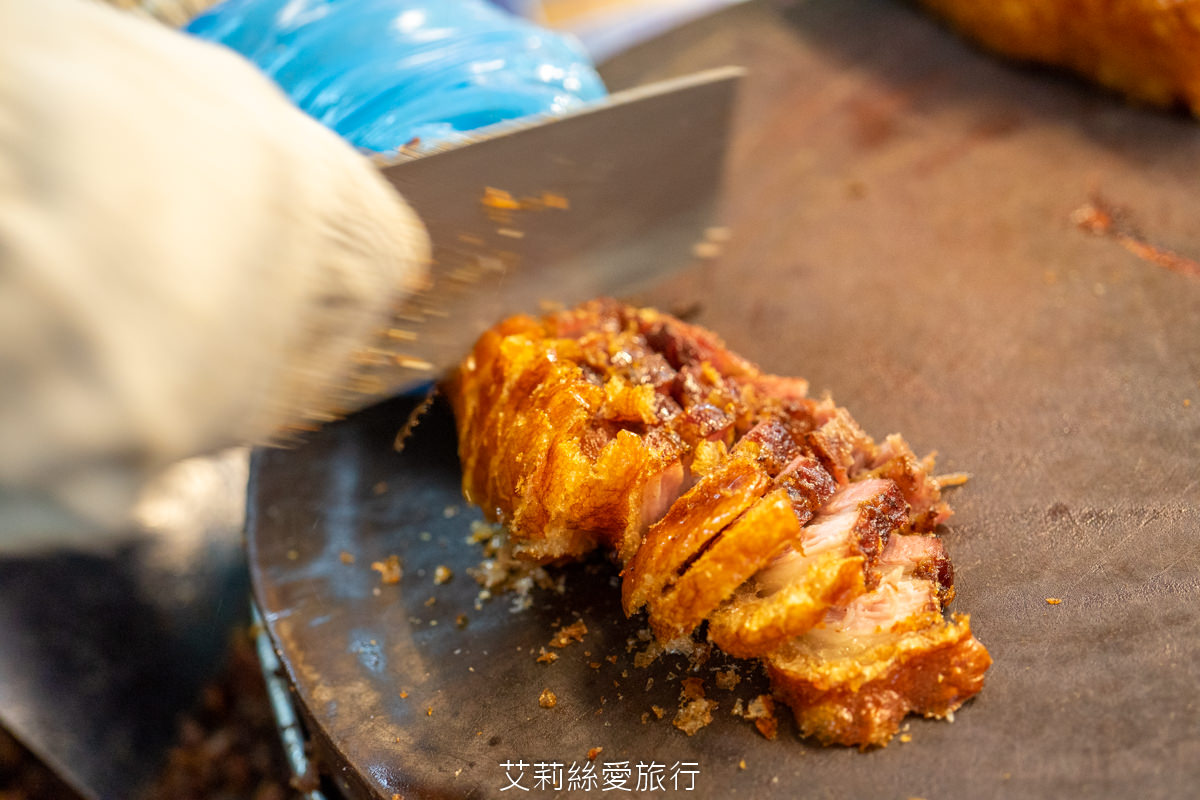 信義區美食 吳興市場內 品臻黃金脆皮燒肉 脆香嫩酥獨門醬汁 金黃酥脆好吃不油不死鹹 吳興商圈內 可宅配到府