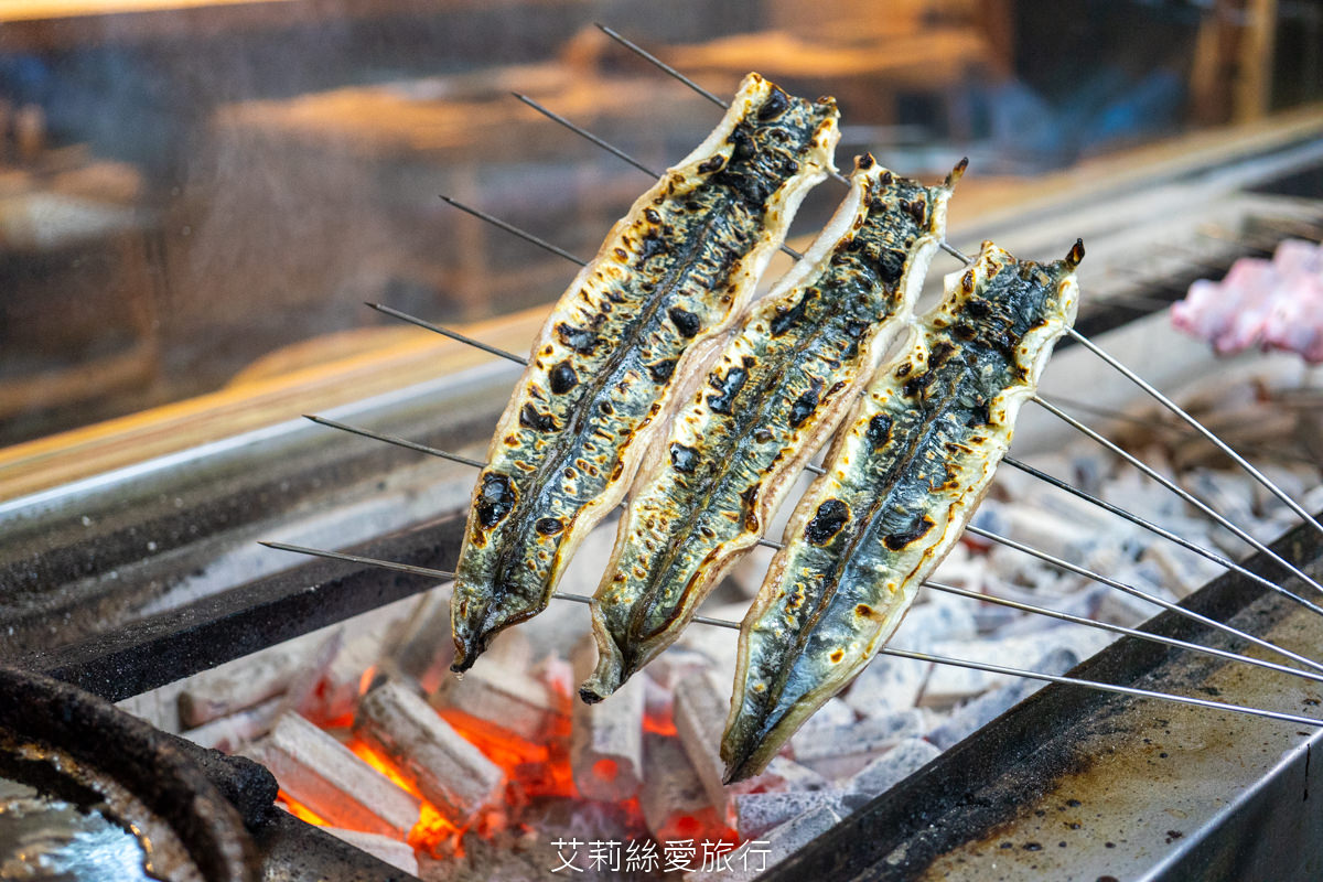 台北中山區美食 四代目菊川 うなぎ四代目菊かわ 來自名古屋超過90年的現烤鰻魚飯 真功夫備長炭烘烤鎖住鮮甜和香氣 捷運松江南京站步行就到