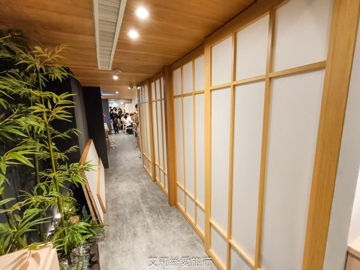 台北中山區美食 四代目菊川 うなぎ四代目菊かわ 來自名古屋超過90年的現烤鰻魚飯 真功夫備長炭烘烤鎖住鮮甜和香氣 捷運松江南京站步行就到
