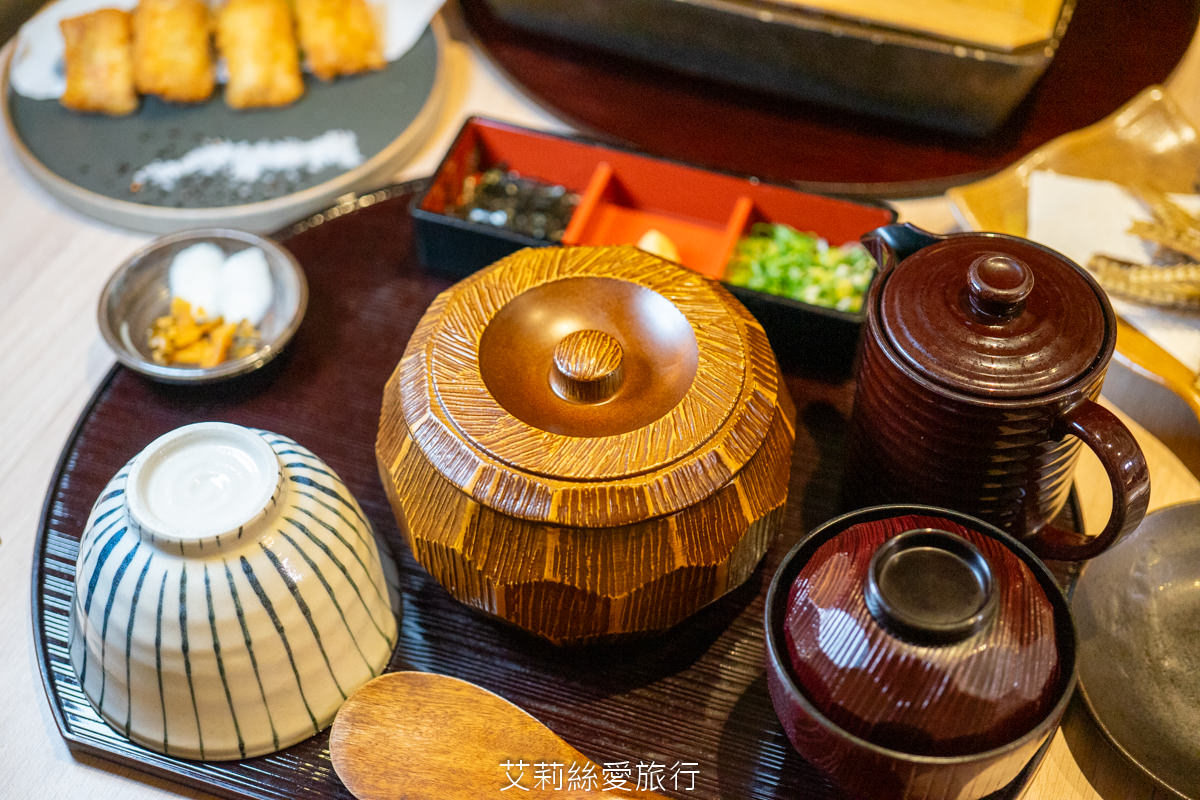 台北中山區美食 四代目菊川 うなぎ四代目菊かわ 來自名古屋超過90年的現烤鰻魚飯 真功夫備長炭烘烤鎖住鮮甜和香氣 捷運松江南京站步行就到