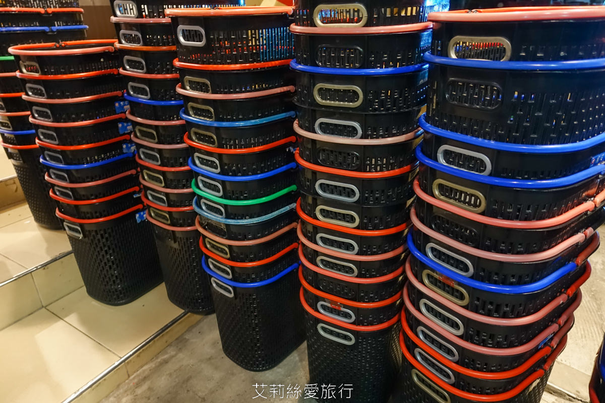 苗栗名產苑裡必買 垂坤食品 在地40年老店！50元起肉鬆肉乾各式餅乾 辦公室團購 好吃必買推薦 苗栗伴手禮