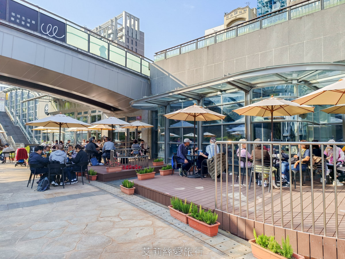 台北大安區美食 北捷路易莎大安森林門市 40元就能享受異國風露天咖啡廳 捷運大安森林站 - 第4張圖 台北大安區美食 北捷路易莎大安森林門市 40元就能享受異國風露天咖啡廳 捷運大安森林站