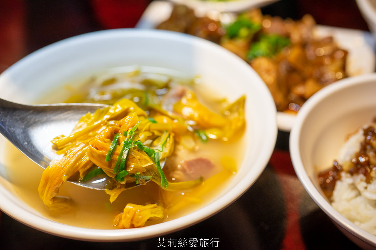 台北大同區美食 大稻埕魯肉飯 傳承60年巷子內經典美味 台北超人氣排隊魯肉飯 國宴指定國民小吃 - 第23張圖 台北大同區美食 大稻埕魯肉飯 傳承60年巷子內經典美味 台北超人氣排隊魯肉飯 國宴指定國民小吃