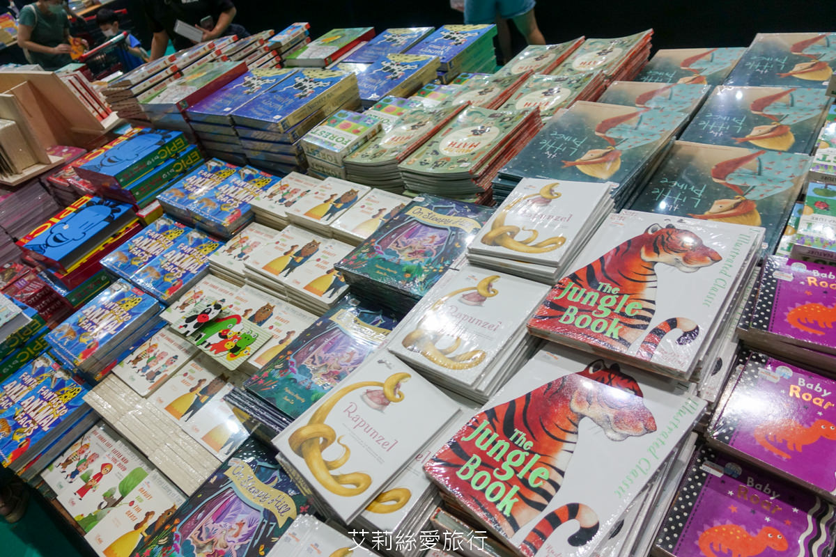 2023年大野狼國際書展來囉!數百萬本中英文好書1~5折超低優惠!這次還有台灣出版商參與超多中文書 現場提供郵寄服務 (超過上百張照片、詳細展出時間地點) - 第23張圖 2023年大野狼國際書展來囉!數百萬本中英文好書1~5折超低優惠!這次還有台灣出版商參與超多中文書 現場提供郵寄服務 (超過上百張照片、詳細展出時間地點)