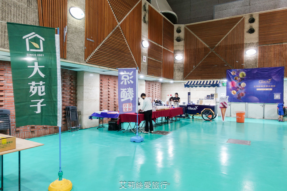 2023年大野狼國際書展來囉!數百萬本中英文好書1~5折超低優惠!這次還有台灣出版商參與超多中文書 現場提供郵寄服務 (超過上百張照片、詳細展出時間地點) - 第13張圖 2023年大野狼國際書展來囉!數百萬本中英文好書1~5折超低優惠!這次還有台灣出版商參與超多中文書 現場提供郵寄服務 (超過上百張照片、詳細展出時間地點)
