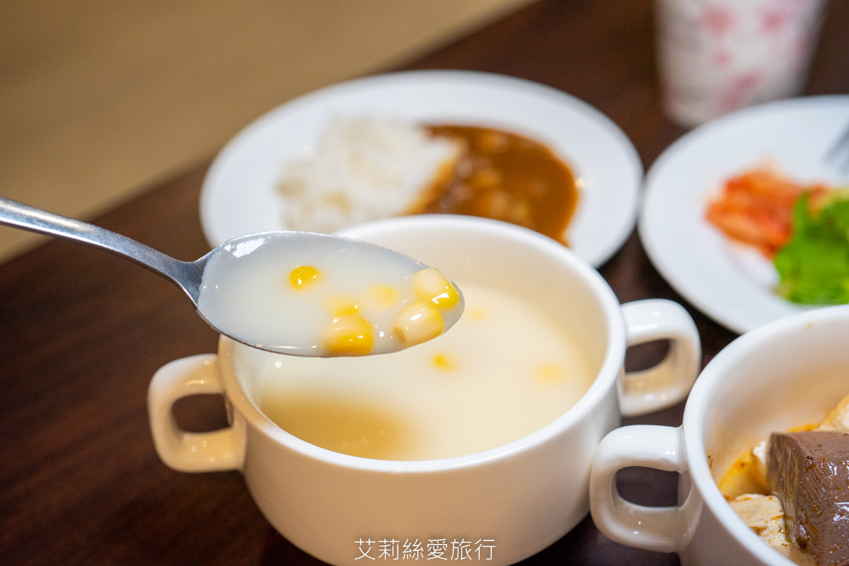 公館台大美食 學生優惠 YumYum 好吃好吃牛排館 學生平價吃到飽169元起免服務費享原肉牛排 再送自助吧吃到飽