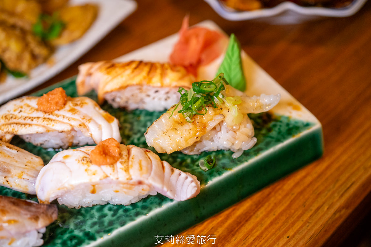 桃園排隊美食推薦！小料理食事処 嚴選食材基隆崁仔頂魚市新鮮直送 生魚片刺身 握壽司 炭火烤物 火鍋 熱炒 通通有！桃園車站美食