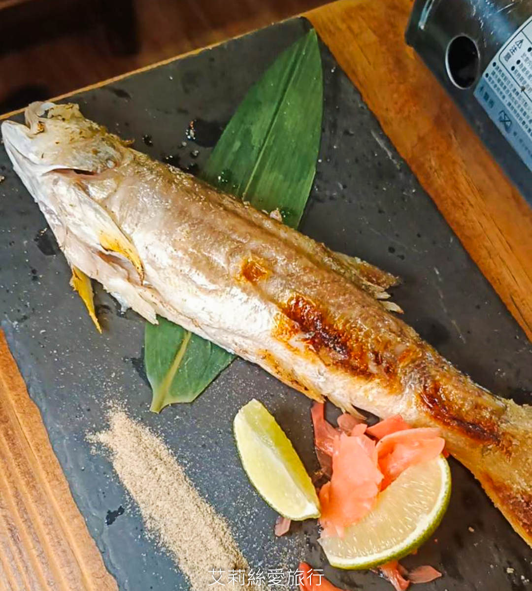 桃園排隊美食推薦！小料理食事処 嚴選食材基隆崁仔頂魚市新鮮直送 生魚片刺身 握壽司 炭火烤物 火鍋 熱炒 通通有！桃園車站美食