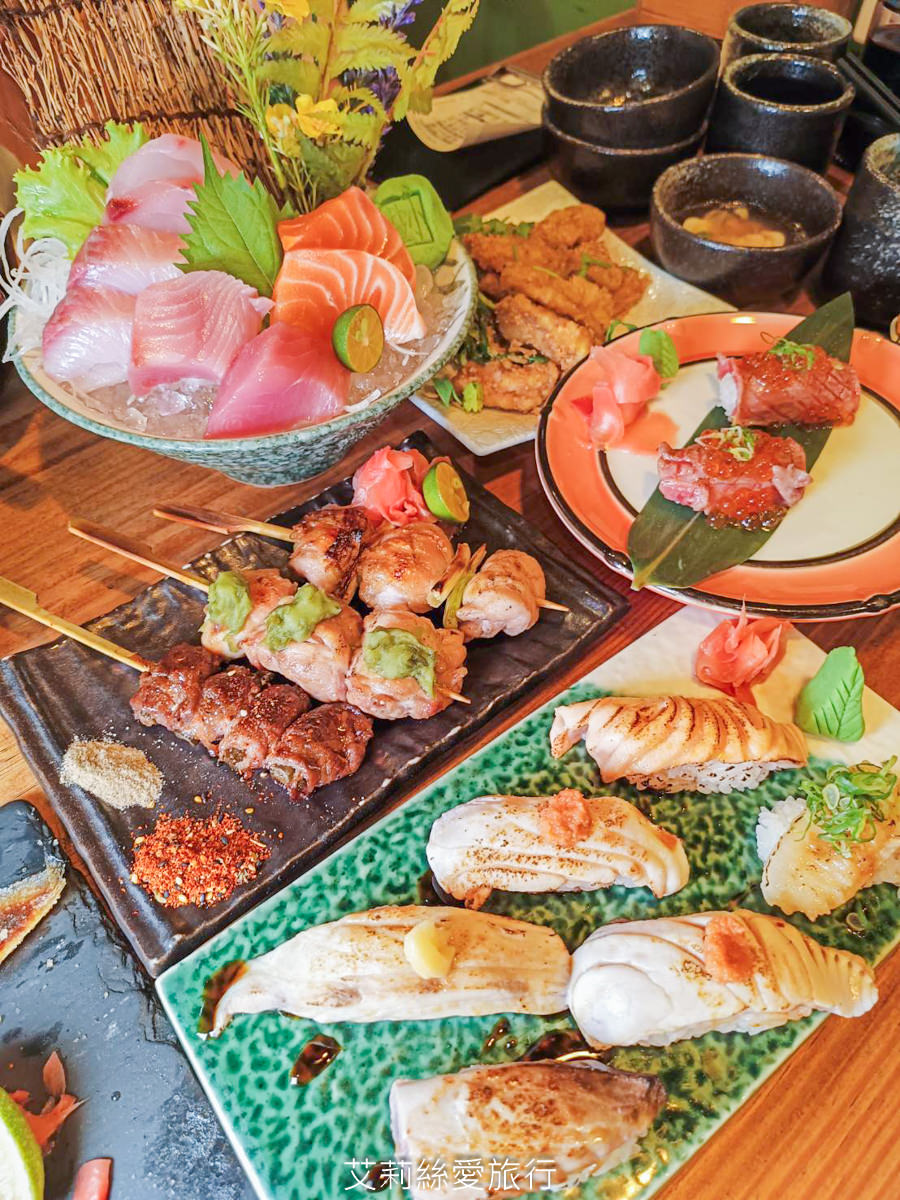 桃園排隊美食推薦！小料理食事処 嚴選食材基隆崁仔頂魚市新鮮直送 生魚片刺身 握壽司 炭火烤物 火鍋 熱炒 通通有！桃園車站美食