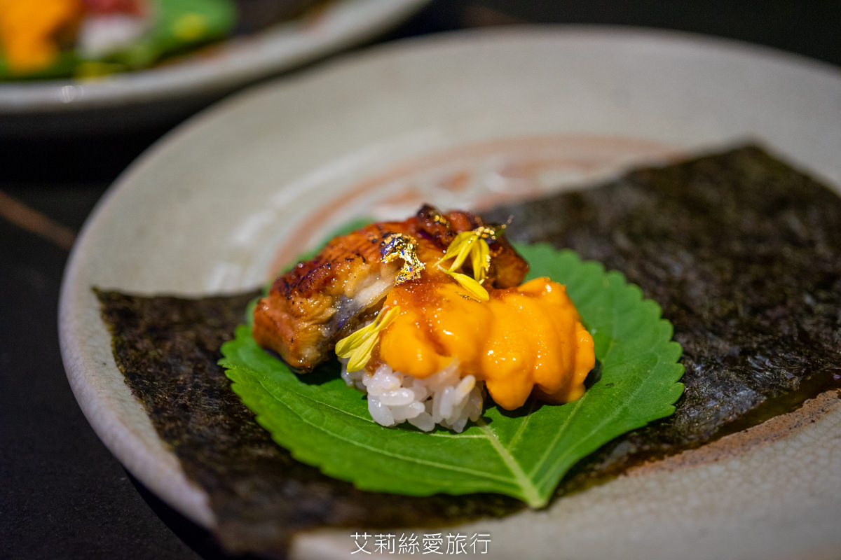 浪漫氛圍水族館式約會餐廳 7彩水母缸 山上走走 日式無菜單燒肉專門店 新竹市護城河親水公園週邊美食