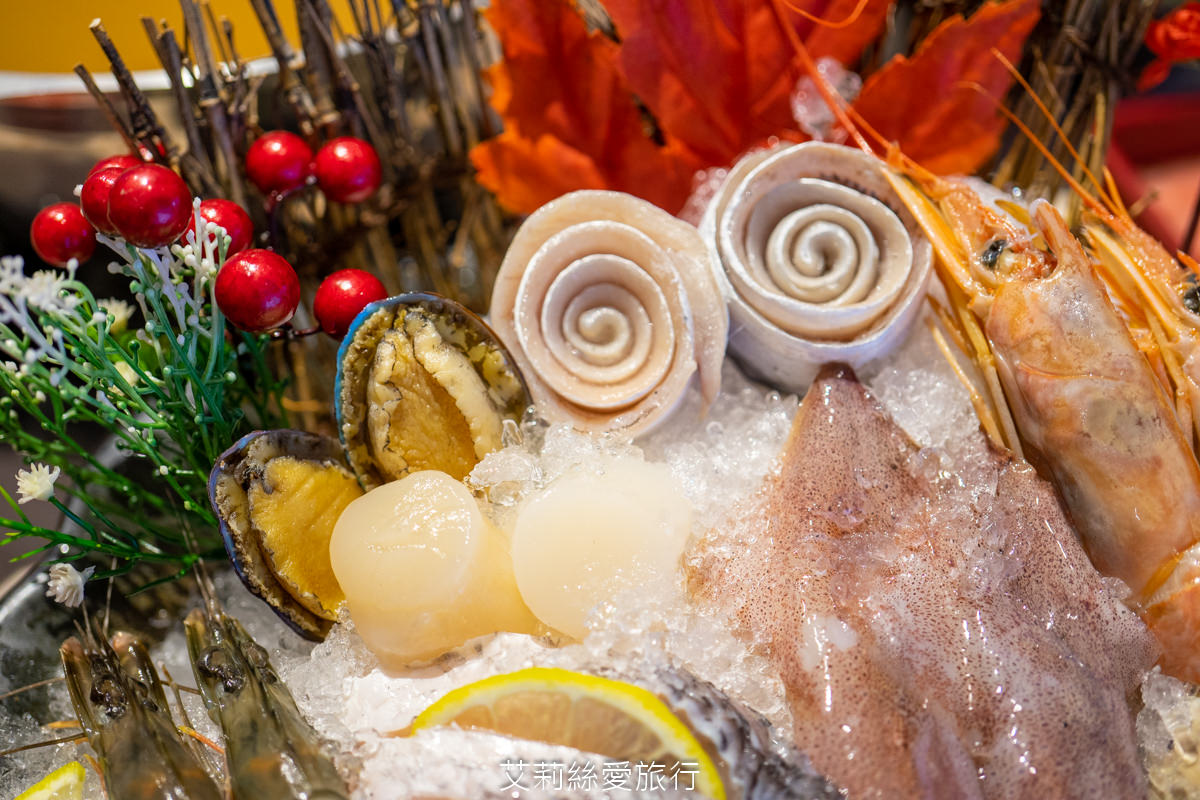 宜蘭頭城美食 島主龍蝦海鮮火鍋 在地人開的最高CP值鍋物 嚴選食材 真材實料湯底使用蔬菜熬煮 - 第20張圖 宜蘭頭城美食 島主龍蝦海鮮火鍋 在地人開的最高CP值鍋物 嚴選食材 真材實料湯底使用蔬菜熬煮