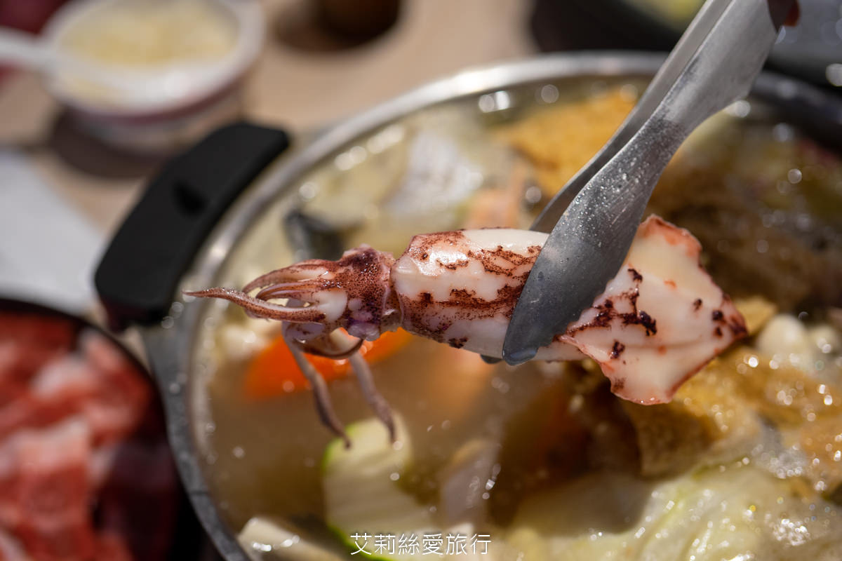 宜蘭頭城美食 島主龍蝦海鮮火鍋 在地人開的最高CP值鍋物 嚴選食材 真材實料湯底使用蔬菜熬煮 - 第27張圖 宜蘭頭城美食 島主龍蝦海鮮火鍋 在地人開的最高CP值鍋物 嚴選食材 真材實料湯底使用蔬菜熬煮