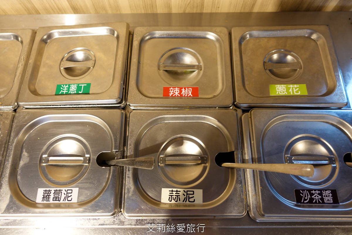 宜蘭頭城美食 島主龍蝦海鮮火鍋 在地人開的最高CP值鍋物 嚴選食材 真材實料湯底使用蔬菜熬煮 - 第13張圖 宜蘭頭城美食 島主龍蝦海鮮火鍋 在地人開的最高CP值鍋物 嚴選食材 真材實料湯底使用蔬菜熬煮