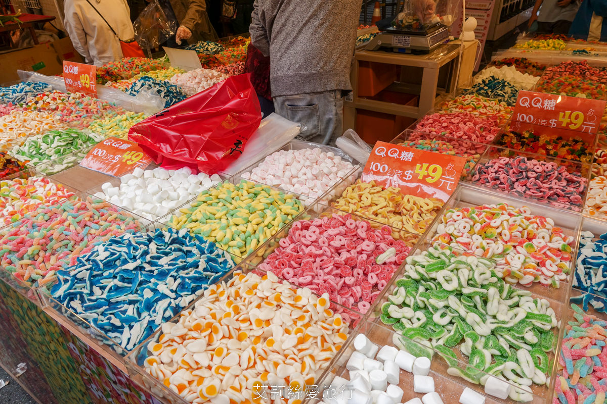 2023迪化街年貨大街 正式登場!超大福氣萌兔好可愛 台北年貨大街九大商圈要筆記!小花園茄芷袋環保購物好輕鬆!大稻埕一日遊行程推薦! - 第10張圖 2023迪化街年貨大街 正式登場!超大福氣萌兔好可愛 台北年貨大街九大商圈要筆記!小花園茄芷袋環保購物好輕鬆!大稻埕一日遊行程推薦!