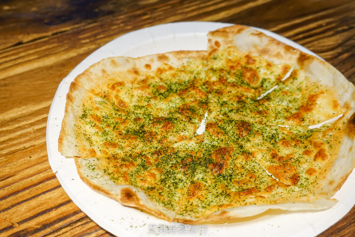 饒河夜市必吃 幸花明太子起司烤餅 香香鹹鹹明太子淡淡起司味 餅皮薄脆好吃沒負擔！