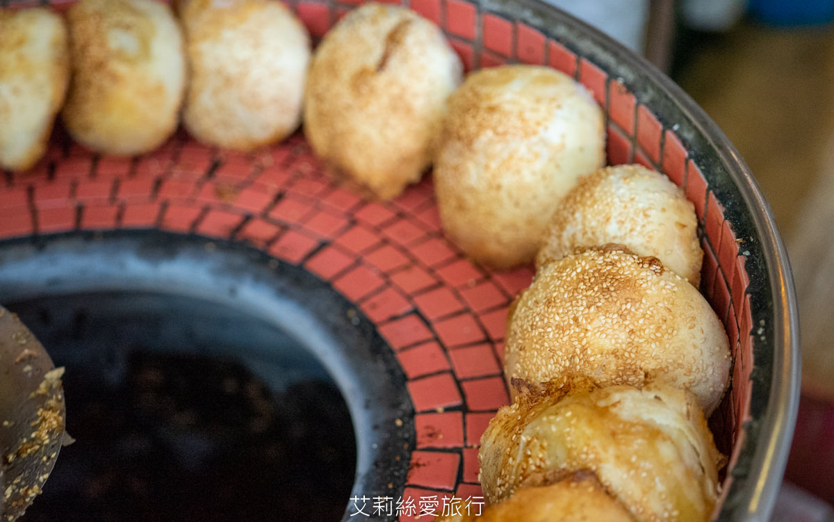 蘆洲銅板小吃 排隊下午茶點心 現包現烤 弘記胡椒餅 小酥餅 甜餅 指定點心買五送一