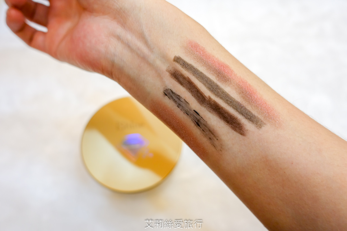 【愛閃耀卸妝愛用推薦】鑽石胜肽卸洗膏使用心得評價 - 第21張圖 防水睫毛膏也能卸掉的洗面乳:愛閃耀卸洗膏