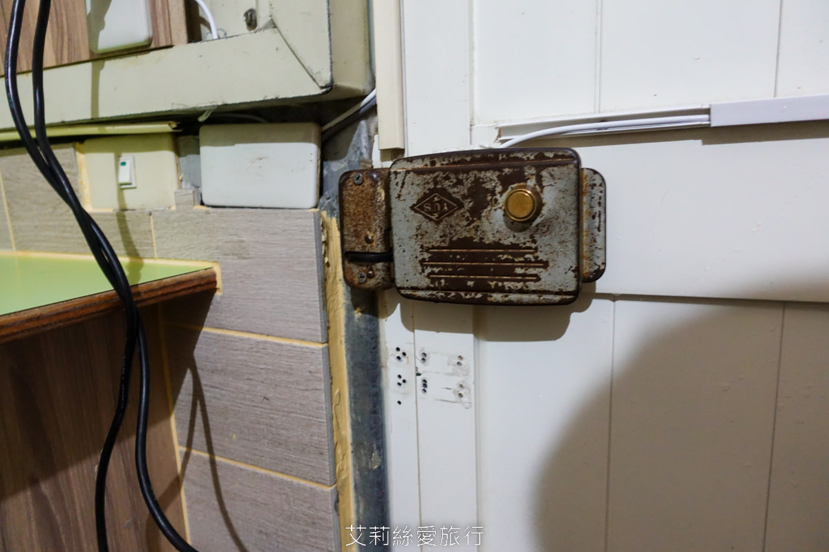 礁溪平價湯屋推薦！ 春風泡湯 湯屋每人只要100元 90cm以下免費泡 大眾裸湯每人100元不限時 免費停車場