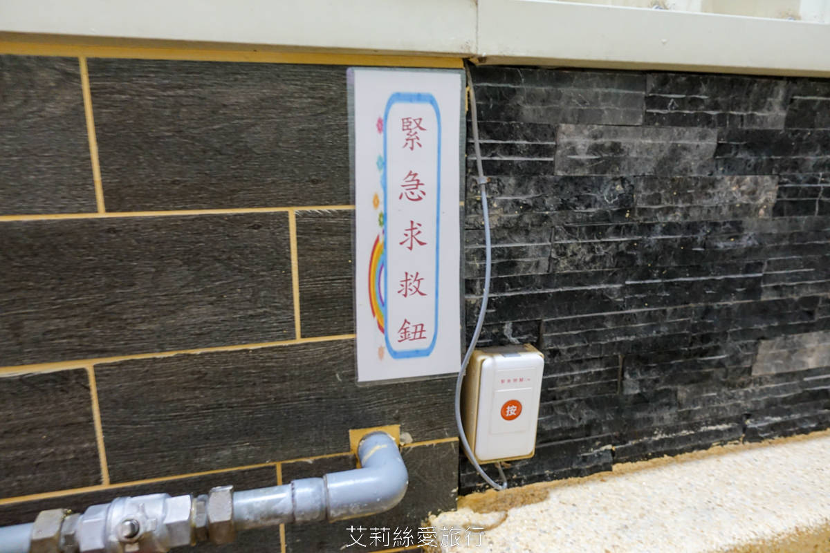 礁溪平價湯屋推薦！ 春風泡湯 湯屋每人只要100元 90cm以下免費泡 大眾裸湯每人100元不限時 免費停車場