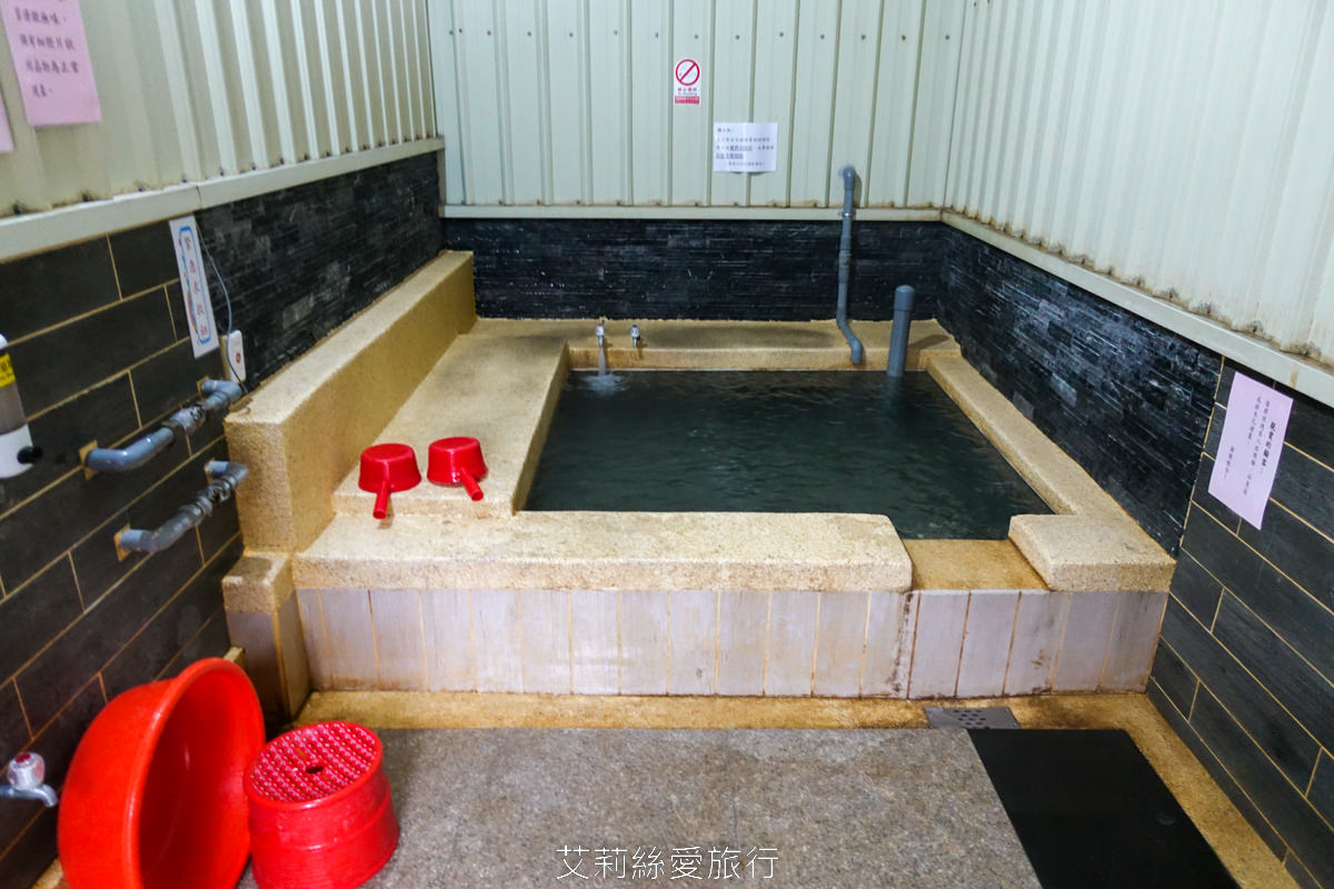 礁溪平價湯屋推薦！ 春風泡湯 湯屋每人只要100元 90cm以下免費泡 大眾裸湯每人100元不限時 免費停車場