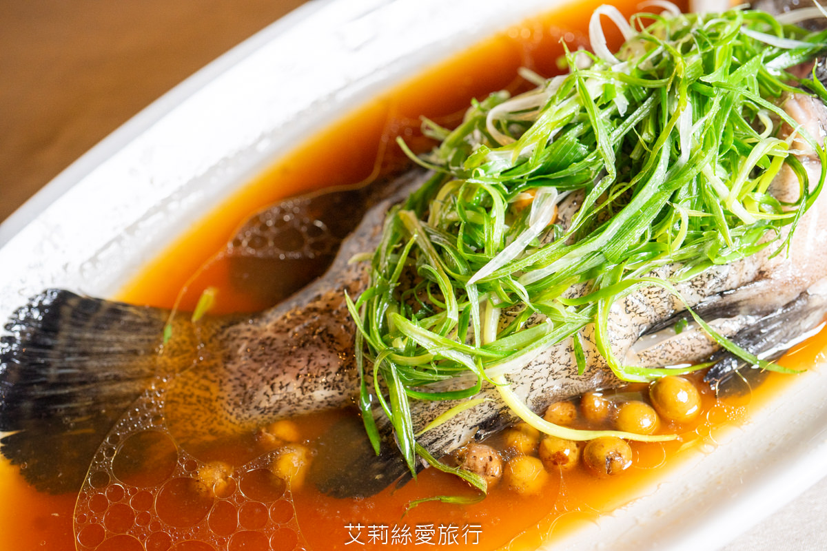 季節限定肥美秋蟹！晶宴會館 金秋蟹晶宴 避風塘肥蟹 秋蟹饗宴 中山區日光香頌 近捷運南京復興站