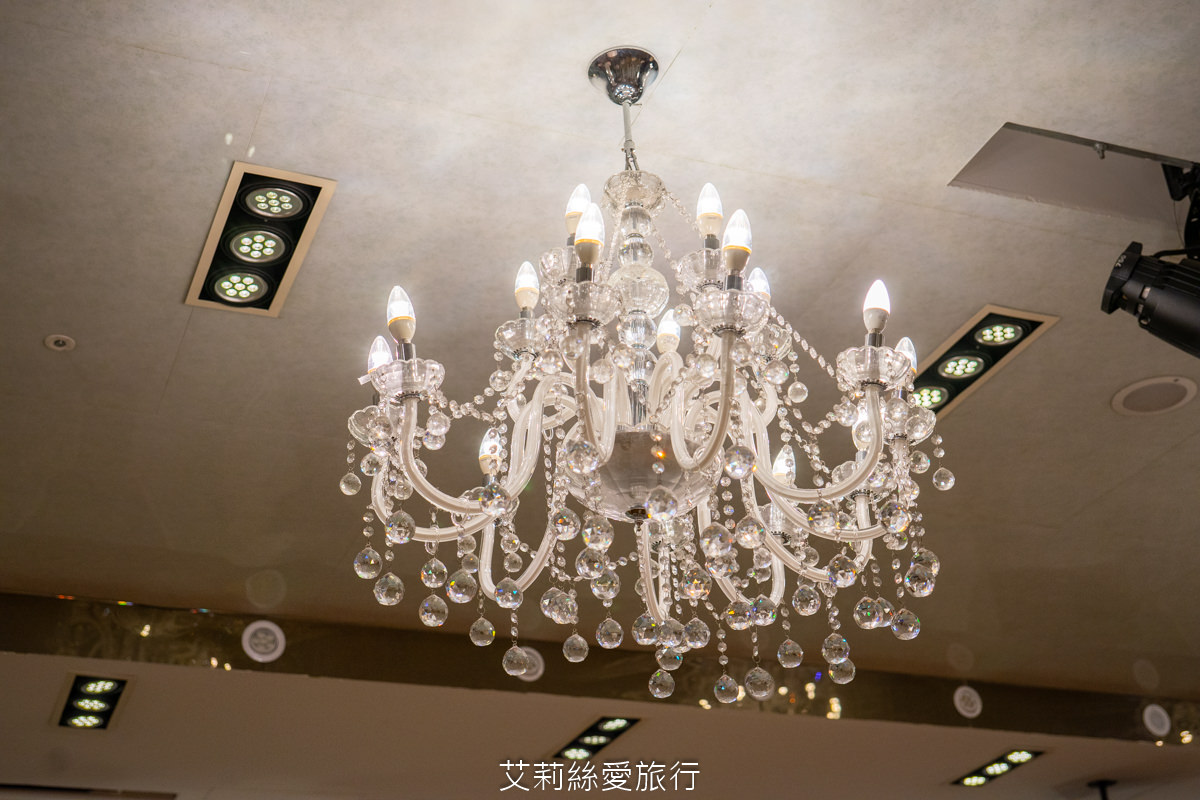 中和美食 晶粵軒烤鴨餐廳 招牌片皮鴨 限時折價500元！ 肉質肥美的宜蘭櫻桃鴨油亮酥脆鮮嫩多汁 捷運橋和站