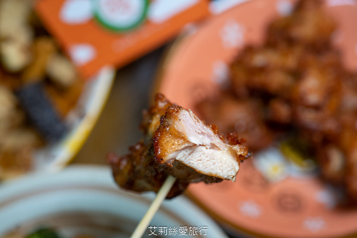 通化夜市必吃美食 暖男炸雞 台北必吃炸雞 追劇必備宵夜美食 焦糖、蒜香各有特色 甜甜鹹鹹一吃就愛上！捷運信義安和站