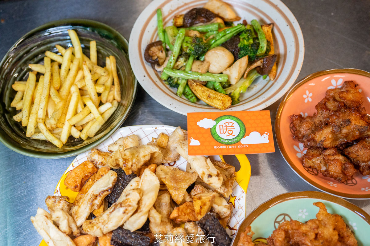 通化夜市必吃美食 暖男炸雞 台北必吃炸雞 追劇必備宵夜美食 焦糖、蒜香各有特色 甜甜鹹鹹一吃就愛上！捷運信義安和站