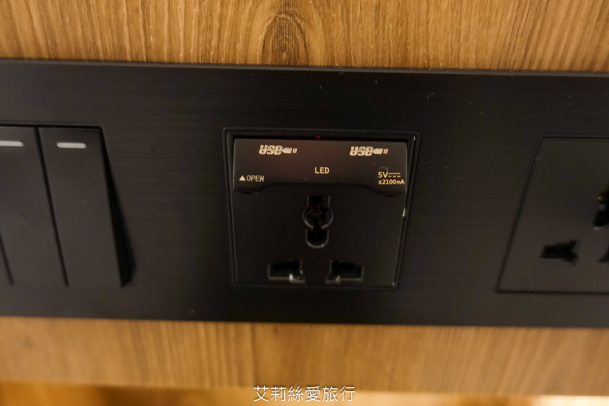 台中親子景點 東勢林場遊樂區 螢火蟲季來了！ 超放電體能訓練場刺激又好玩 幼童遊戲區 沙坑 彈跳床 溫泉泡腳池好放鬆！住宿環境乾淨又舒適 兩天一夜親子暑假旅遊