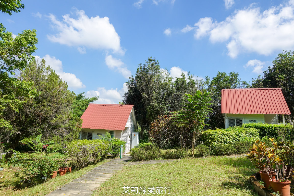 台中親子景點 東勢林場遊樂區 螢火蟲季來了！ 超放電體能訓練場刺激又好玩 幼童遊戲區 沙坑 彈跳床 溫泉泡腳池好放鬆！住宿環境乾淨又舒適 兩天一夜親子暑假旅遊