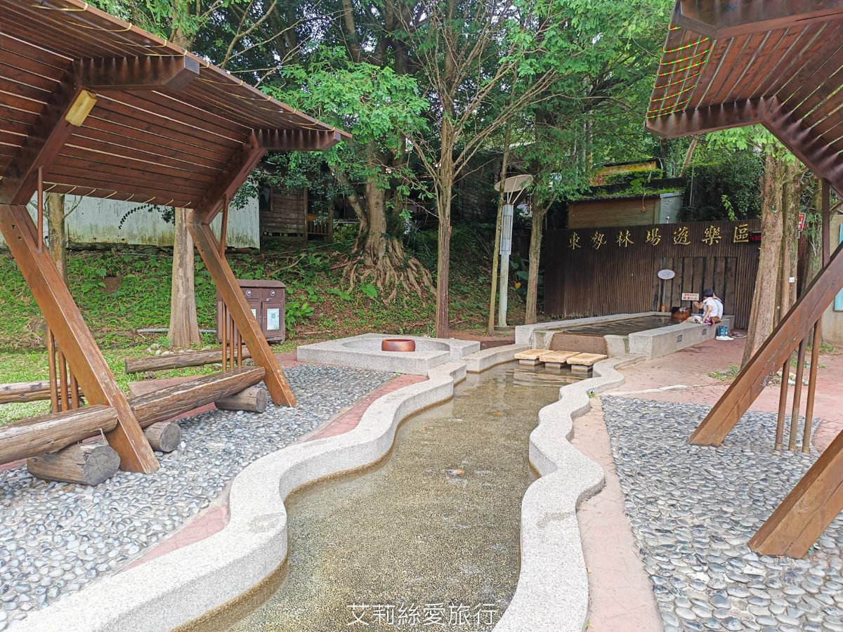 台中親子景點 東勢林場遊樂區 螢火蟲季來了！ 超放電體能訓練場刺激又好玩 幼童遊戲區 沙坑 彈跳床 溫泉泡腳池好放鬆！住宿環境乾淨又舒適 兩天一夜親子暑假旅遊