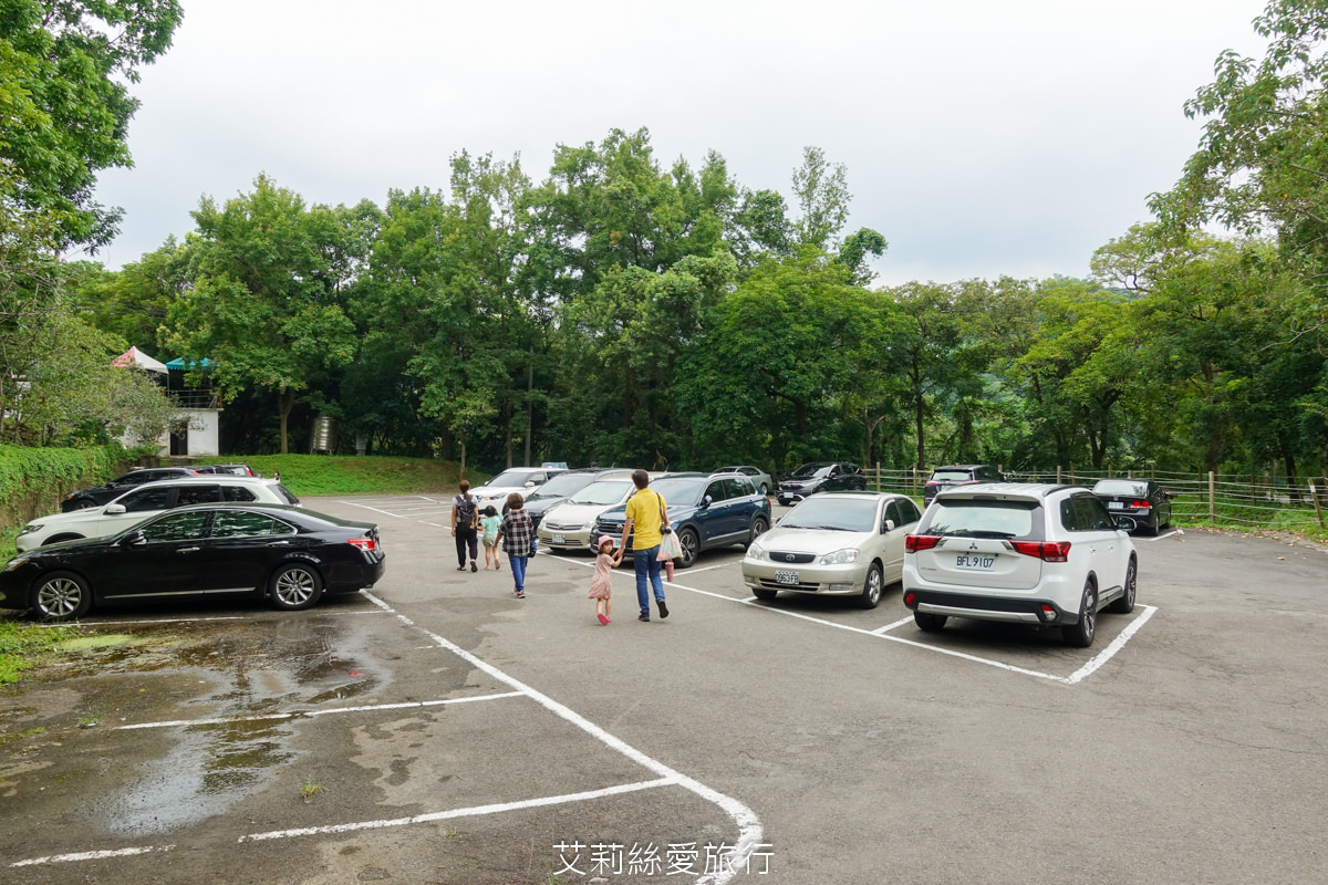 台中親子景點 東勢林場遊樂區 螢火蟲季來了！ 超放電體能訓練場刺激又好玩 幼童遊戲區 沙坑 彈跳床 溫泉泡腳池好放鬆！住宿環境乾淨又舒適 兩天一夜親子暑假旅遊