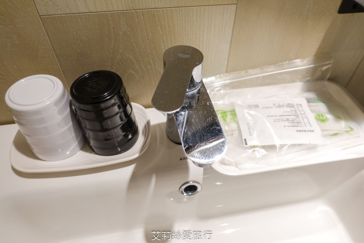 台中親子景點 東勢林場遊樂區 螢火蟲季來了！ 超放電體能訓練場刺激又好玩 幼童遊戲區 沙坑 彈跳床 溫泉泡腳池好放鬆！住宿環境乾淨又舒適 兩天一夜親子暑假旅遊