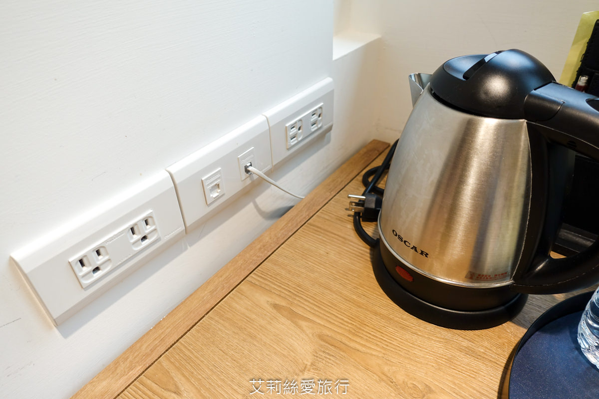 台中親子景點 東勢林場遊樂區 螢火蟲季來了！ 超放電體能訓練場刺激又好玩 幼童遊戲區 沙坑 彈跳床 溫泉泡腳池好放鬆！住宿環境乾淨又舒適 兩天一夜親子暑假旅遊