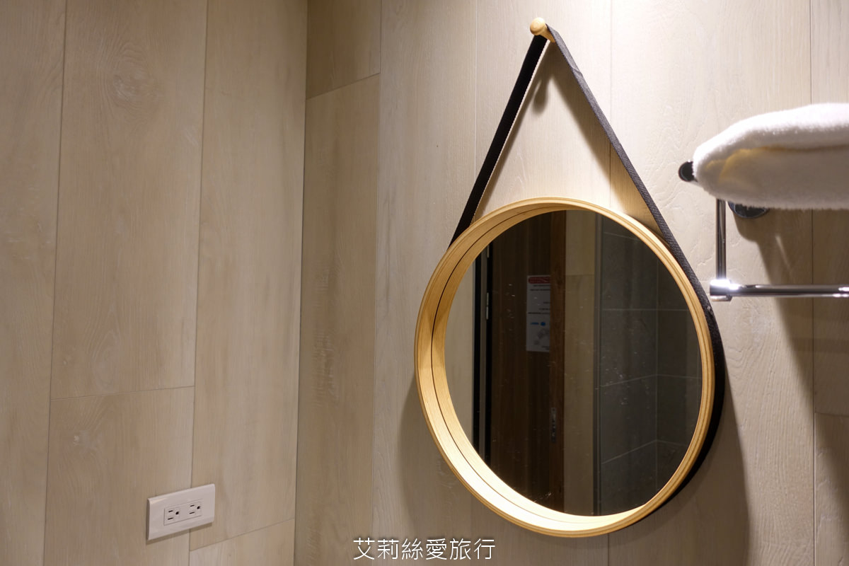 台中親子景點 東勢林場遊樂區 螢火蟲季來了！ 超放電體能訓練場刺激又好玩 幼童遊戲區 沙坑 彈跳床 溫泉泡腳池好放鬆！住宿環境乾淨又舒適 兩天一夜親子暑假旅遊